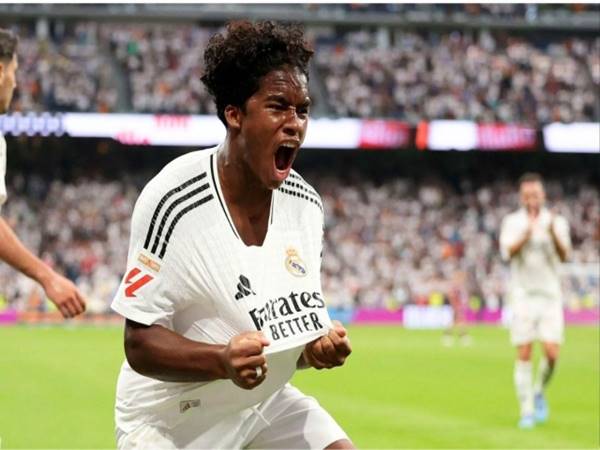 Ai là người kế thừa áo số 9 Real Madrid hiện nay?