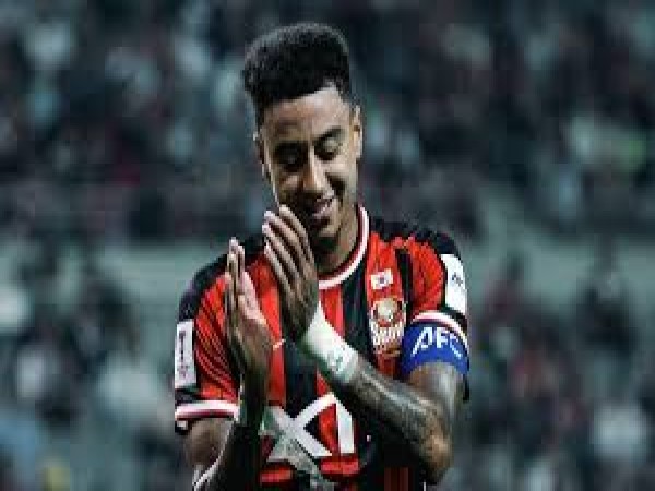 Sự cạnh tranh khốc liệt tại bảng đấu và những thay đổi bất ngờ