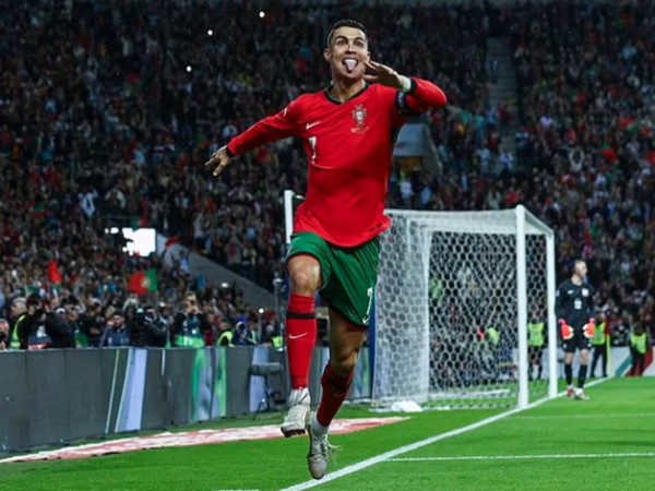 Sự nghiệp huy hoàng: Từ Lisbon đến Al Nassr Sự nghiệp huy hoàng: Từ Lisbon đến Al Nassr